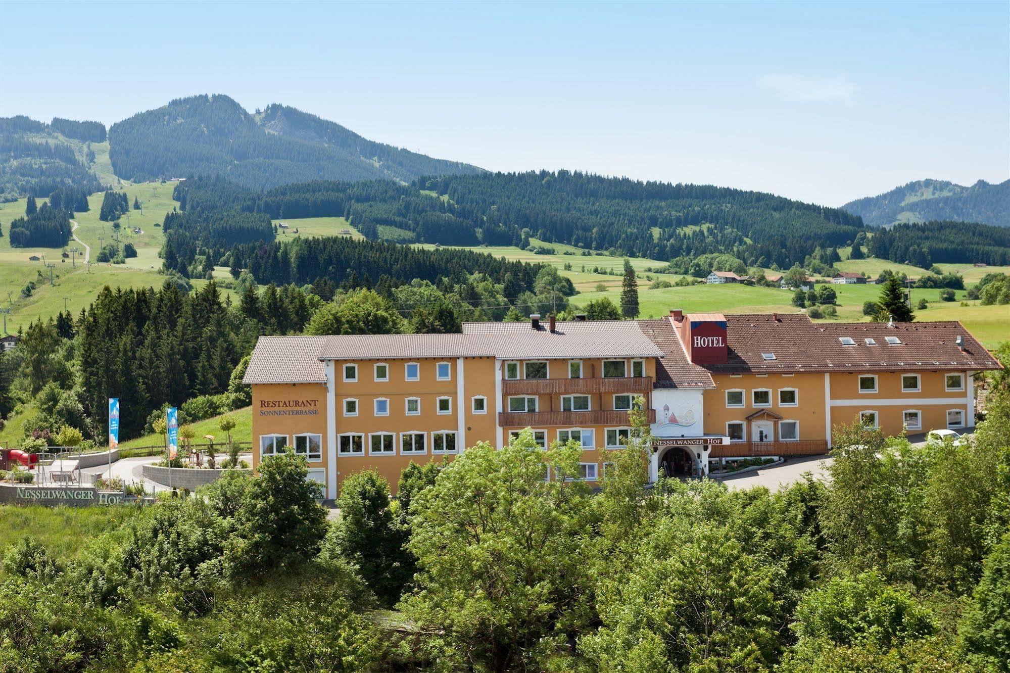Hotel Nesselwanger Hof Buitenkant foto