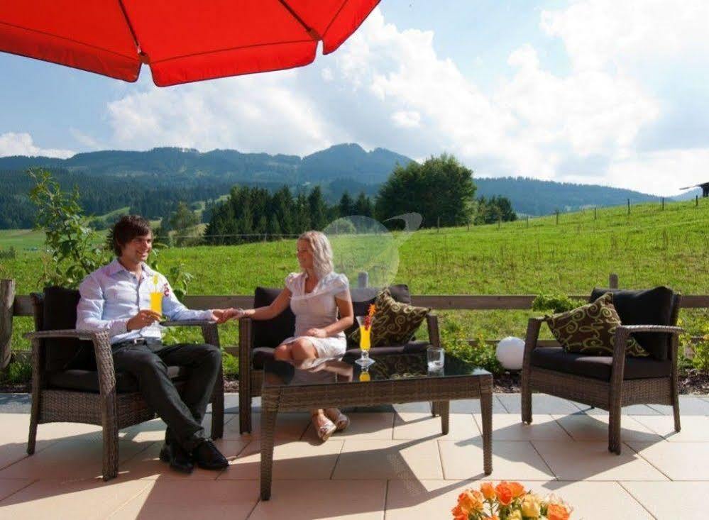 Hotel Nesselwanger Hof Buitenkant foto